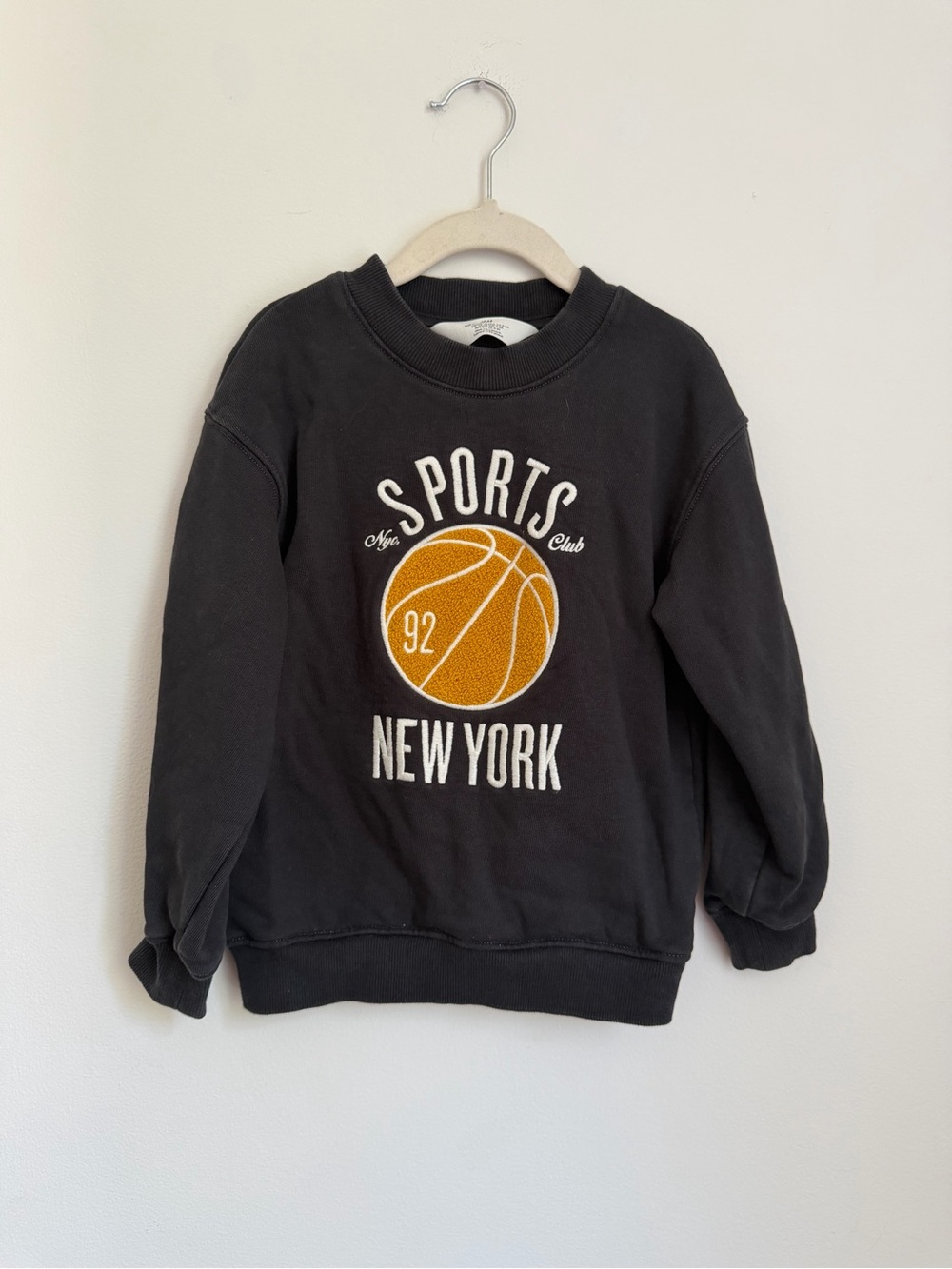 H&M NY Sports Club Basketball Graphic Crewneck (Size 5/6)